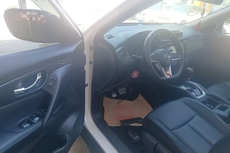 Used Nissan X-Trail 2017 2.0L CVT Comfort Edition 2WD Driver Seat