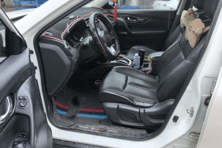 Used Nissan X-Trail 2017 2.0L CVT Comfort Edition 2WD Driver Seat