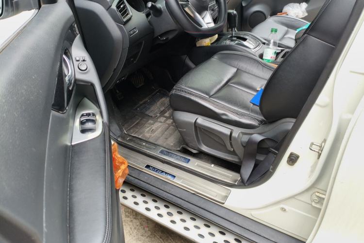 Used Nissan X-Trail 2017 2.0L CVT Comfort Edition 2WD Driver Seat