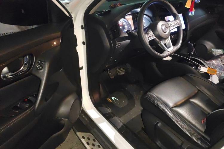 Used Nissan X-Trail 2017 2.0L CVT Comfort Edition 2WD Driver Seat