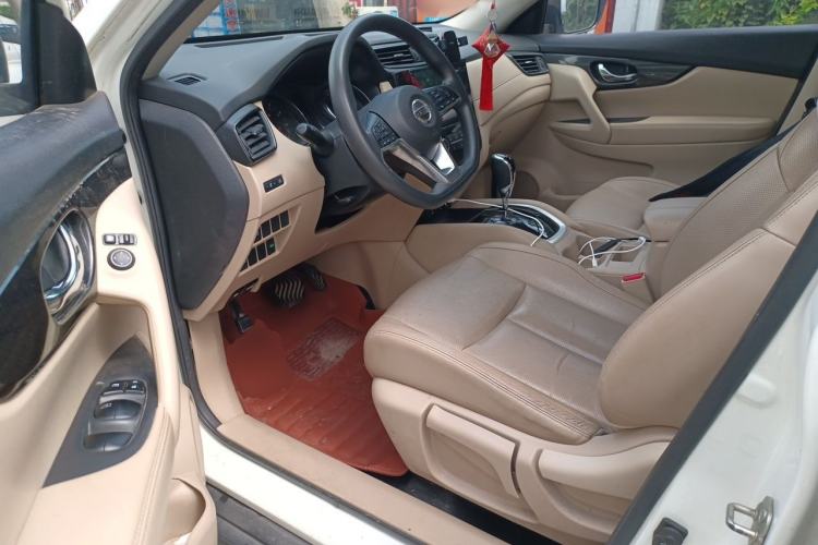 Used Nissan X-Trail 2017 2.0L CVT Comfort Edition 2WD Driver Seat