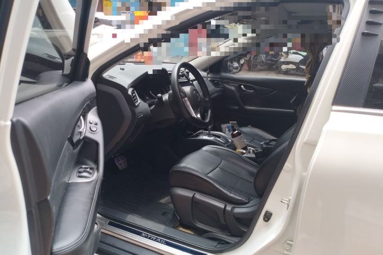 Used Nissan X-Trail 2017 2.0L CVT Comfort Edition 2WD Driver Seat