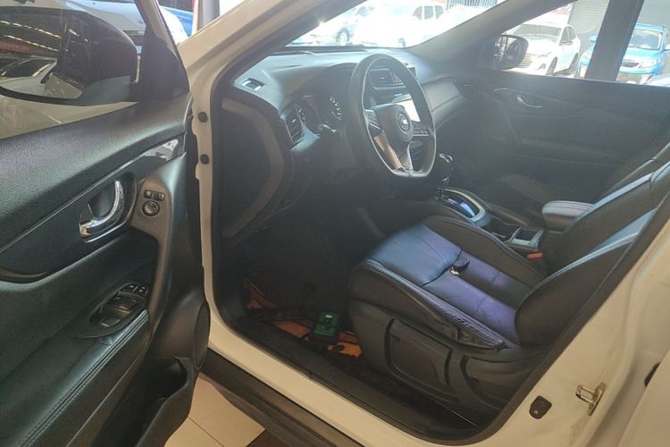 Used Nissan X-Trail 2017 2.0L CVT Comfort Edition 2WD Driver Seat