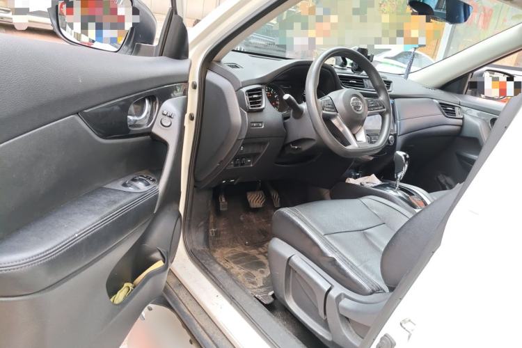 Used Nissan X-Trail 2017 2.0L CVT Comfort Edition 2WD Driver Seat