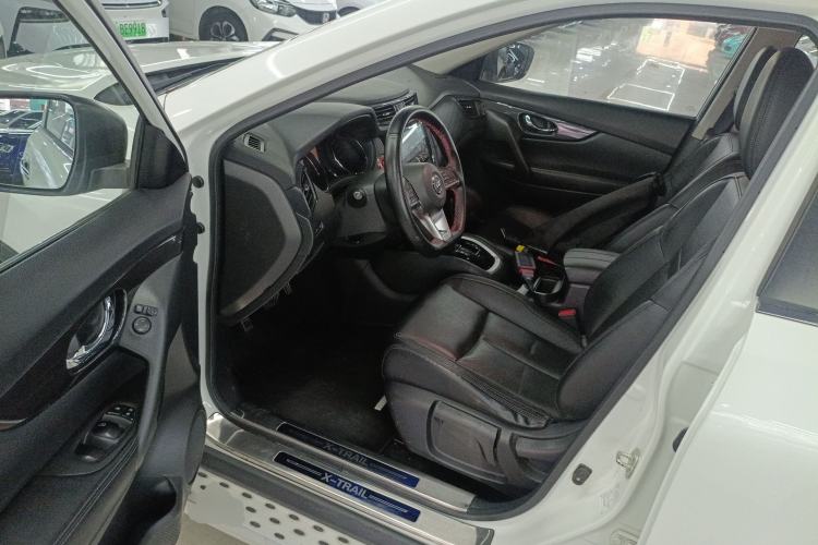 Used Nissan X-Trail 2017 2.0L CVT Comfort Edition 2WD Driver Seat
