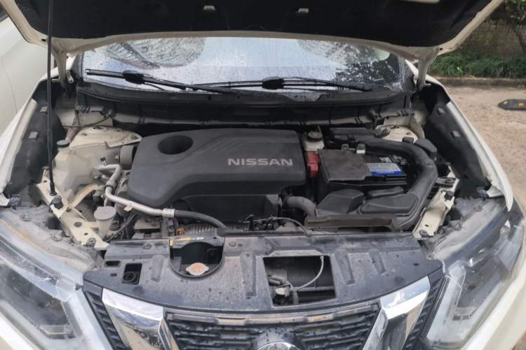 Used Nissan X-Trail 2017 2.5L CVT Luxury Edition 4WD Engine Bay