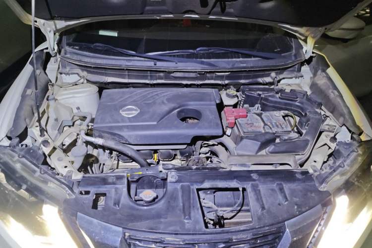 Used Nissan X-Trail 2017 2.0L CVT Comfort Edition 2WD Engine Bay