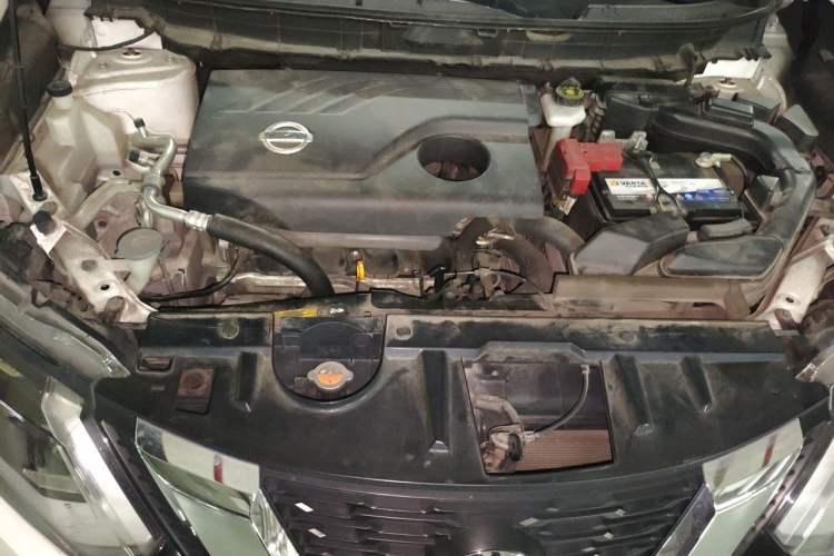 Used Nissan X-Trail 2017 2.0L CVT Comfort Edition 2WD Engine Bay