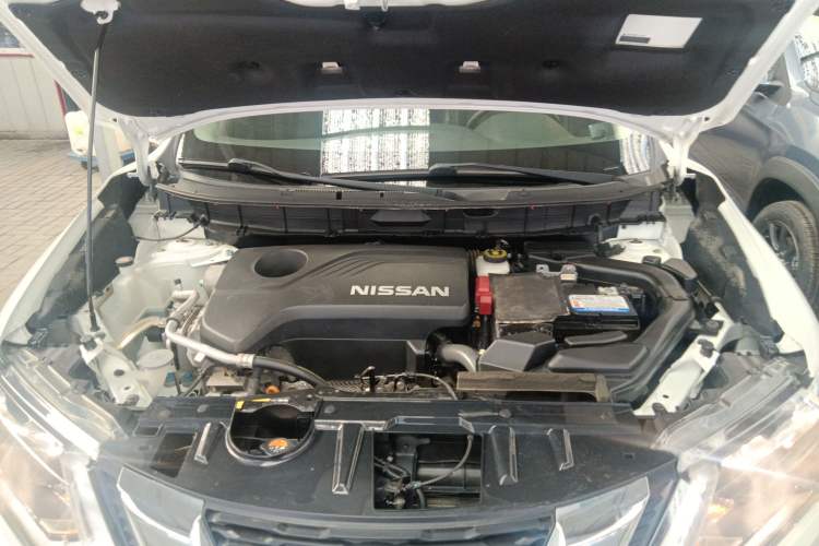 Used Nissan X-Trail 2017 2.5L CVT Luxury Edition 4WD Engine Bay