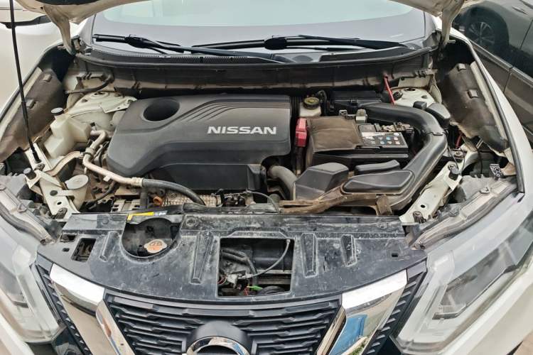 Used Nissan X-Trail 2017 2.5L CVT Luxury Edition 4WD Engine Bay