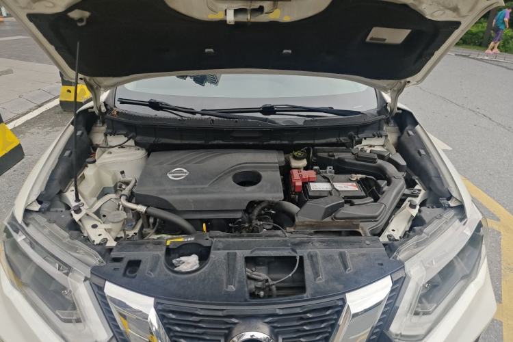Used Nissan X-Trail 2017 2.0L CVT Comfort Edition 2WD Engine Bay