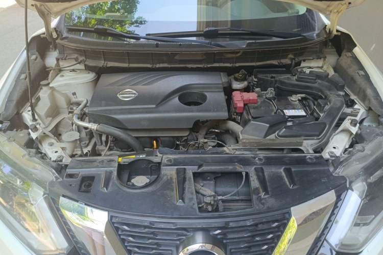 Used Nissan X-Trail 2017 2.0L CVT Comfort Edition 2WD Engine Bay