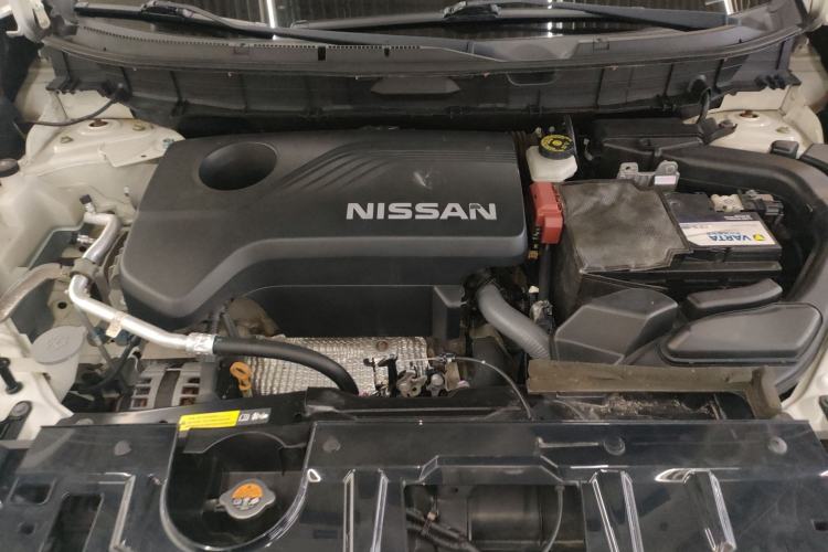 Used Nissan X-Trail 2017 2.5L CVT Leading Edition 4WD Engine Bay