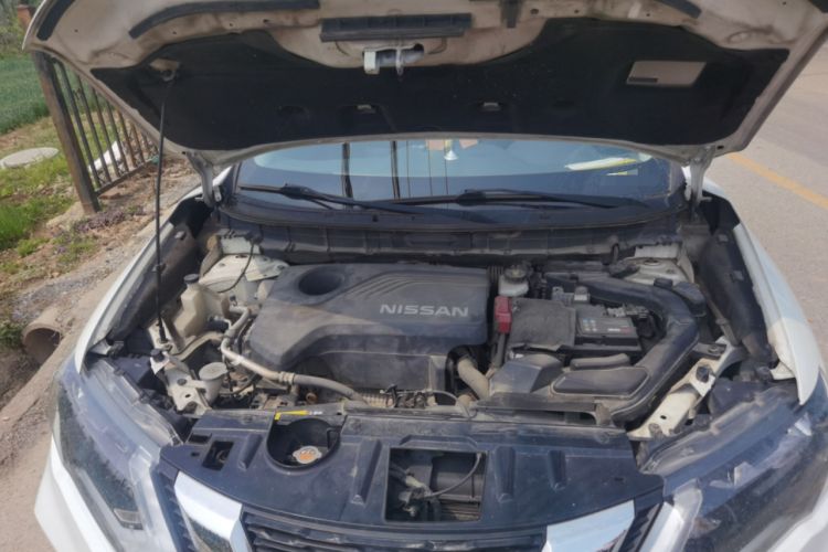 Used Nissan X-Trail 2017 2.5L CVT Luxury Edition 4WD Engine Bay