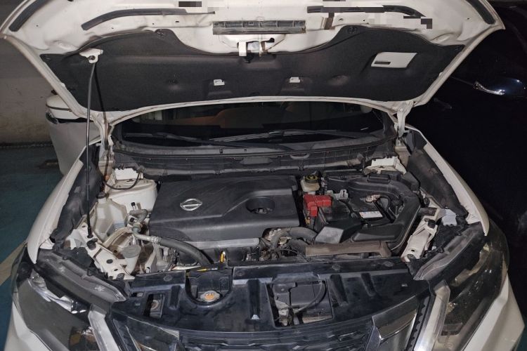 Used Nissan X-Trail 2017 2.0L CVT Comfort Edition 2WD Engine Bay