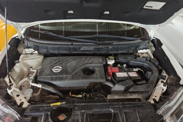 Used Nissan X-Trail 2017 2.0L CVT Comfort Edition 2WD Engine Bay