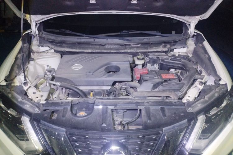 Used Nissan X-Trail 2017 2.0L CVT Comfort Edition 2WD Engine Bay