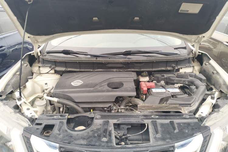 Used Nissan X-Trail 2017 2.0L CVT Comfort Edition 2WD Engine Bay