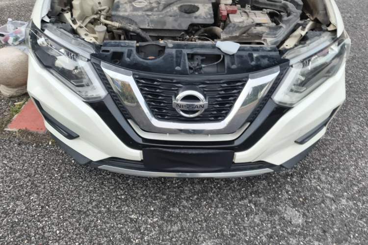 Used Nissan X-Trail 2017 2.0L CVT Comfort Edition 2WD Engine Bay