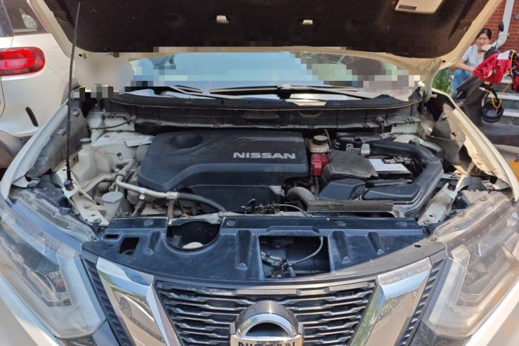 Used Nissan X-Trail 2017 2.5L CVT Luxury Edition 4WD Engine Bay