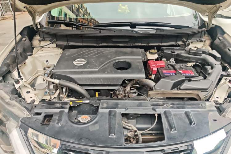 Used Nissan X-Trail 2017 2.0L CVT 7-Seater Comfort Edition 2WD Engine Bay