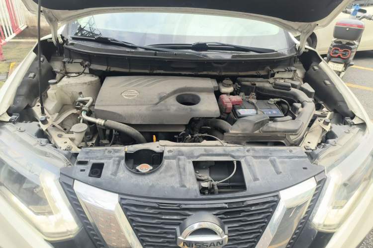 Used Nissan X-Trail 2017 2.0L CVT Comfort Edition 2WD Engine Bay
