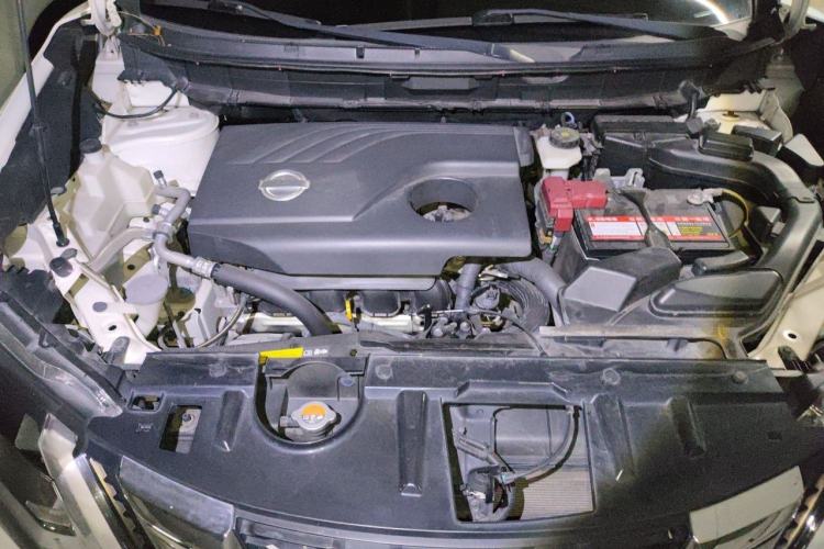 Used Nissan X-Trail 2017 2.0L CVT Comfort Edition 2WD Engine Bay