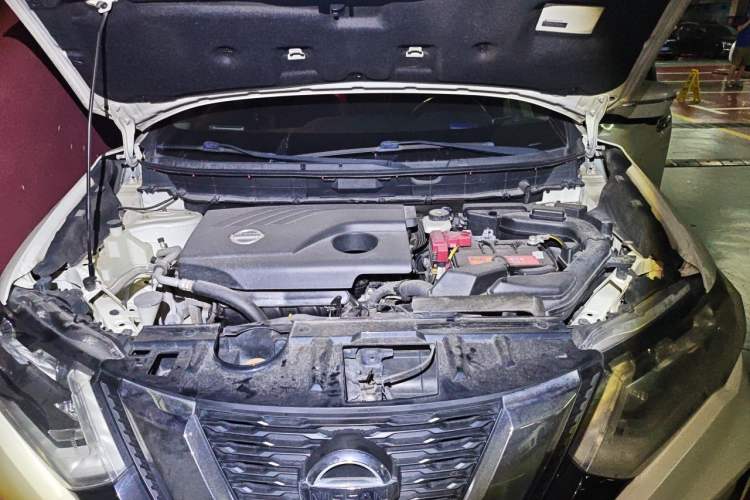 Used Nissan X-Trail 2017 2.0L CVT Comfort Edition 2WD Engine Bay