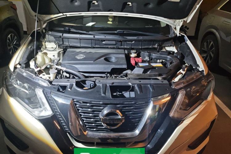Used Nissan X-Trail 2017 2.0L CVT Comfort Edition 2WD Engine Bay