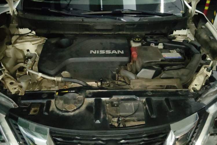 Used Nissan X-Trail 2017 2.5L CVT Luxury Edition 4WD Engine Bay
