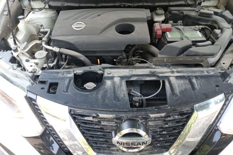 Used Nissan X-Trail 2017 2.0L CVT Comfort Edition 2WD Engine Bay