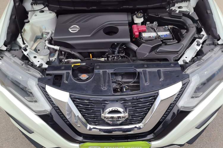Used Nissan X-Trail 2017 2.0L CVT Comfort Edition 2WD Engine Bay