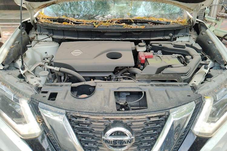 Used Nissan X-Trail 2017 2.0L CVT Comfort Edition 2WD Engine Bay