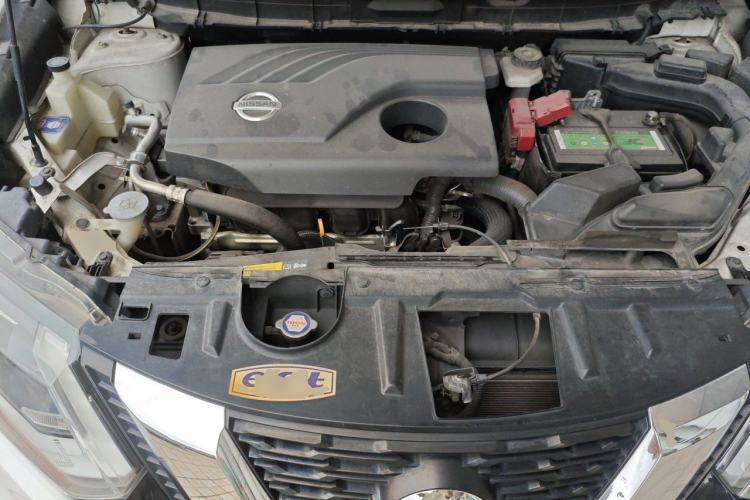 Used Nissan X-Trail 2017 2.0L CVT Comfort Edition 2WD Engine Bay