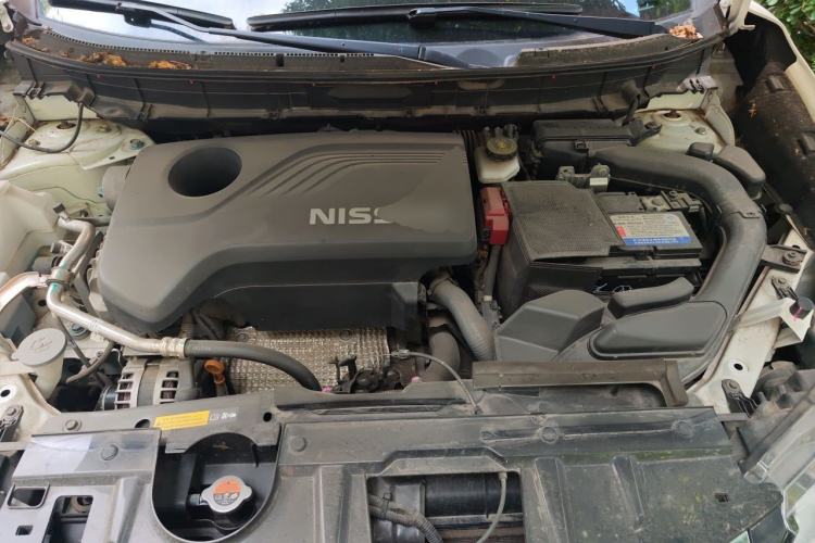 Used Nissan X-Trail 2017 2.5L CVT Luxury Edition 4WD Engine Bay