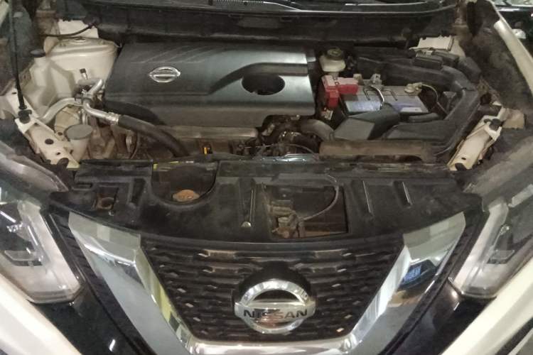Used Nissan X-Trail 2017 2.0L CVT Comfort Edition 2WD Engine Bay