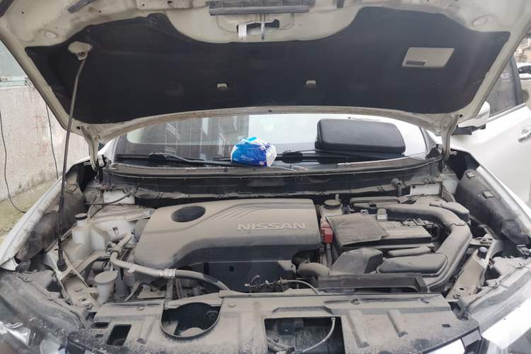 Used Nissan X-Trail 2017 2.5L CVT Luxury Edition 4WD Engine Bay