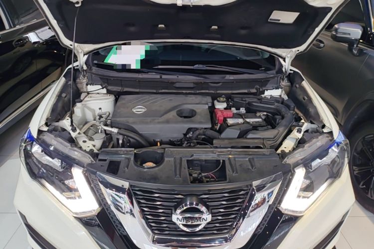 Used Nissan X-Trail 2017 2.0L CVT 7-Seater Comfort Edition 2WD Engine Bay
