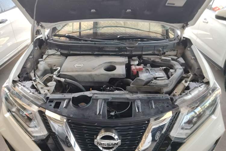 Used Nissan X-Trail 2017 2.0L CVT 7-Seater Comfort Edition 2WD Engine Bay