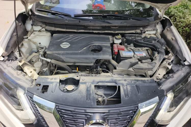Used Nissan X-Trail 2017 2.0L CVT Comfort Edition 2WD Engine Bay
