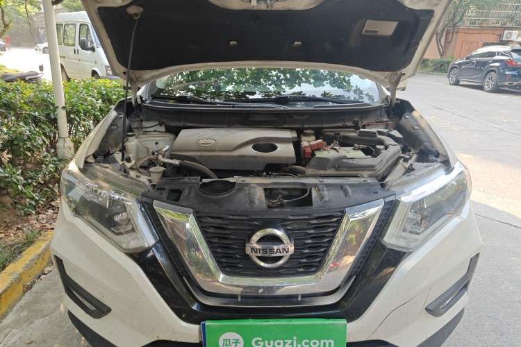 Used Nissan X-Trail 2017 2.0L CVT Comfort Edition 2WD Engine Bay