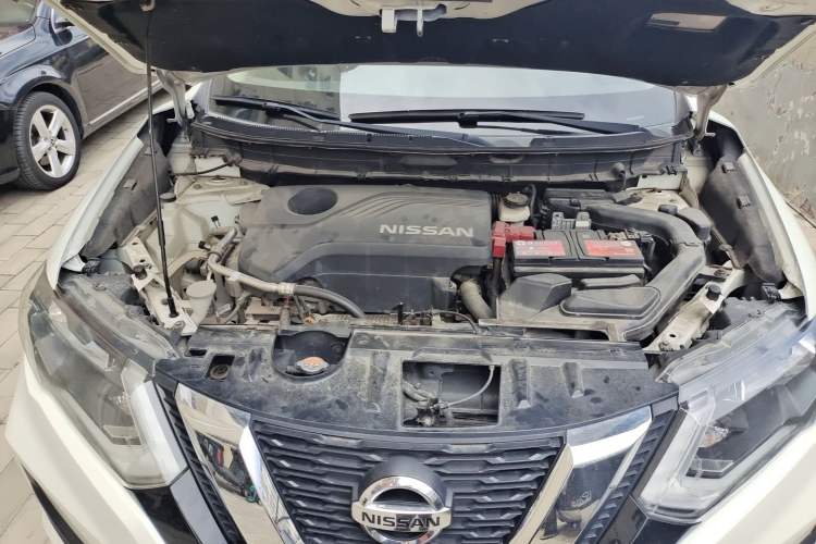 Used Nissan X-Trail 2017 2.5L CVT Luxury Edition 4WD Engine Bay