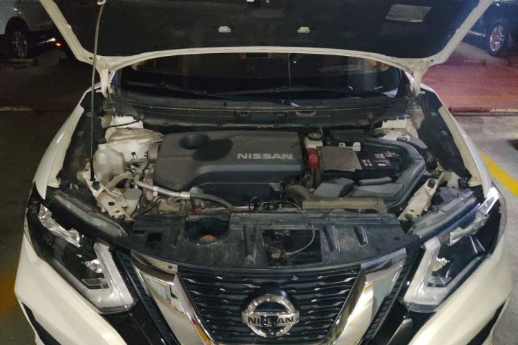 Used Nissan X-Trail 2017 2.5L CVT Luxury Edition 4WD Engine Bay