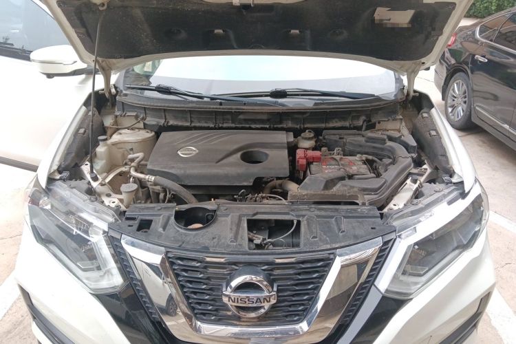 Used Nissan X-Trail 2017 2.0L CVT Comfort Edition 2WD Engine Bay