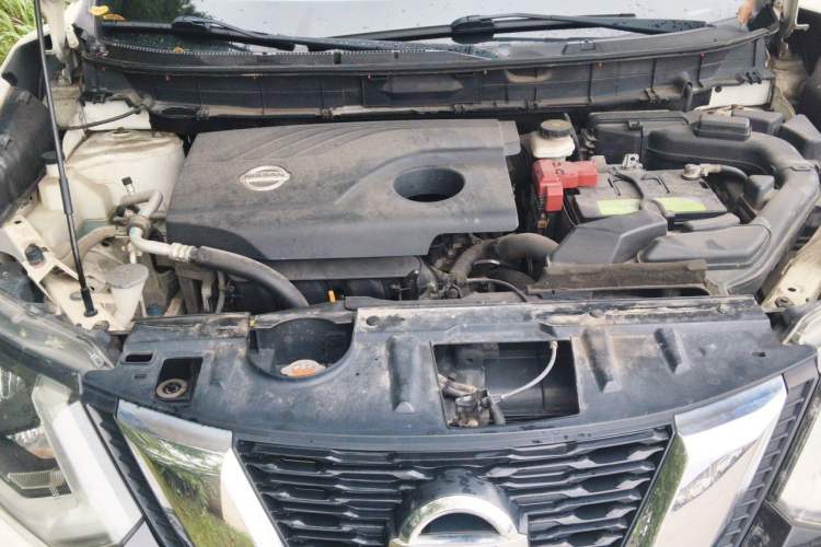 Used Nissan X-Trail 2017 2.0L CVT Comfort Edition 2WD Engine Bay