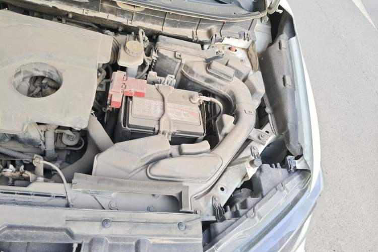 Used Nissan X-Trail 2017 2.0L CVT Comfort Edition 2WD Engine Bay Left