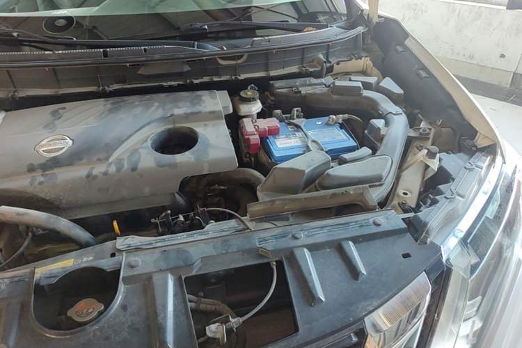 Used Nissan X-Trail 2017 2.0L CVT Comfort Edition 2WD Engine Bay Left