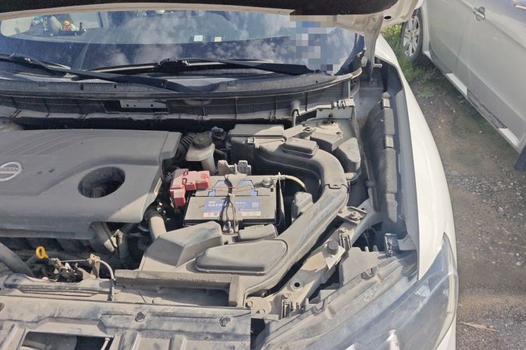 Used Nissan X-Trail 2017 2.0L CVT Comfort Edition 2WD Engine Bay Left
