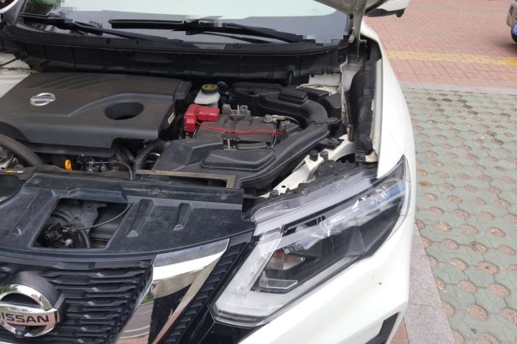 Used Nissan X-Trail 2017 2.0L CVT Comfort Edition 2WD Engine Bay Left