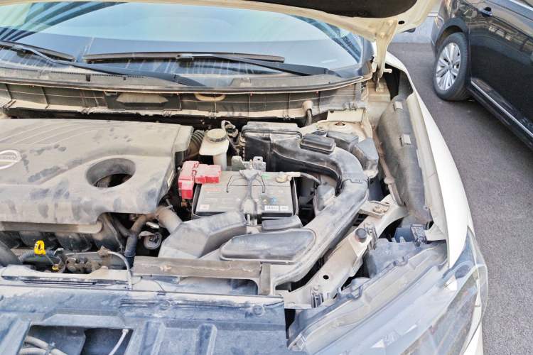 Used Nissan X-Trail 2017 2.0L CVT Comfort Edition 2WD Engine Bay Left